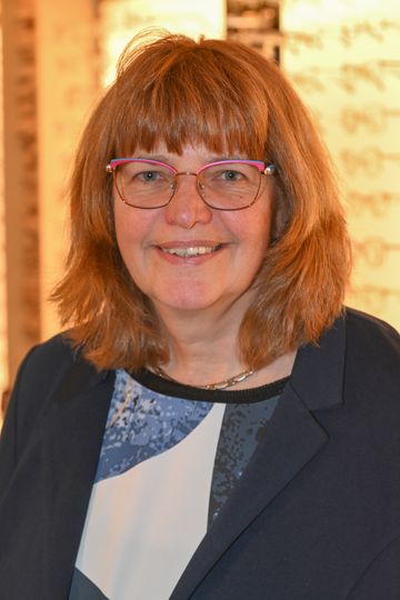 Augenoptikerin Annette Obermann